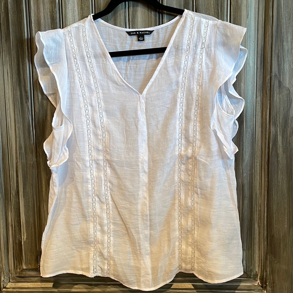 Flutter sleeve top